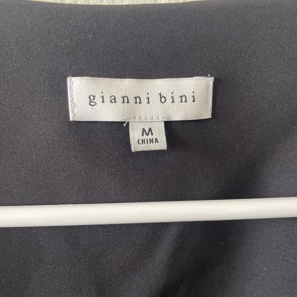 Gianni Bini black Avery long sleeve point collar neck mini wrap dress - Picture 4 of 5